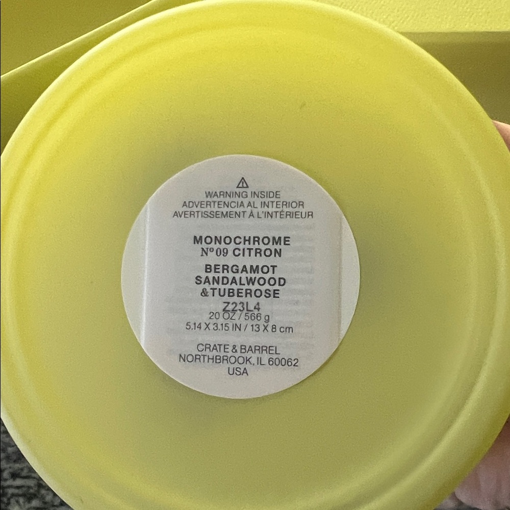 NIB Crate&Barrel Triple Scent Yellow Candle in Glass - Picture 6 of 6